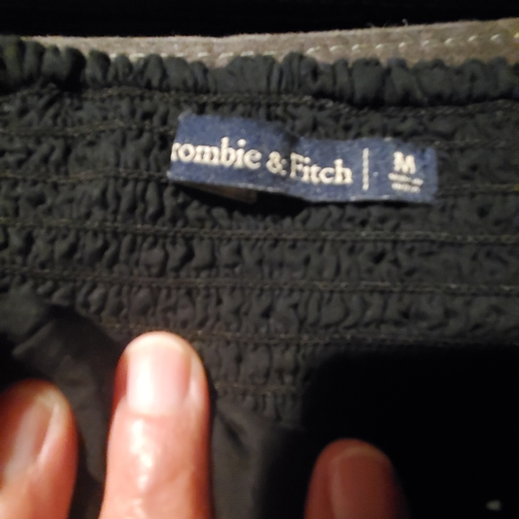 Cute strap less top - Picture 2 of 2